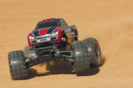 1/10 EP 4WD Stampede Brushless TQi 2.4 RTR